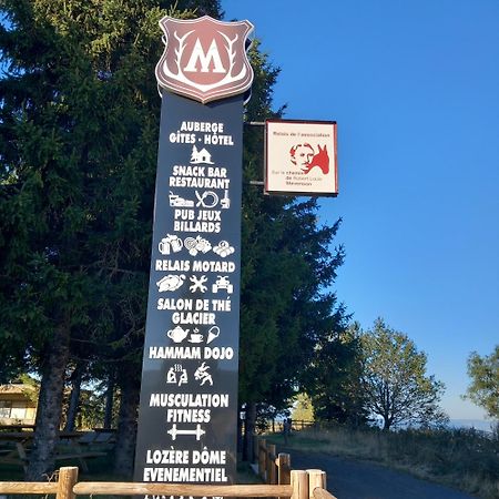 Montlo Relais Des Cerfs Hotell Cubieres Exteriör bild